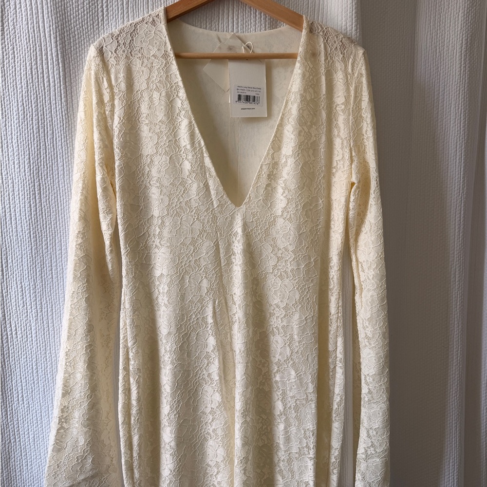 Long Sleeve V-Neck Lace Maxi Dress - Cream - Picture 4 of 7